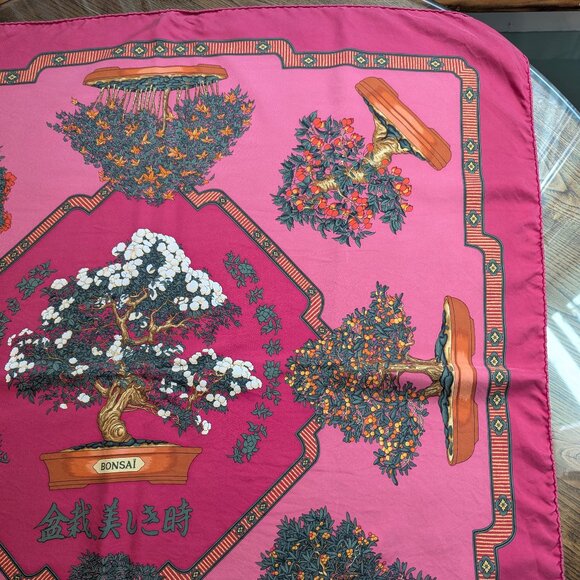 HERMES Vintage Bonsai Pink 90 cm Silk Square Scarf 1991 with Box RARE - Picture 11 of 16